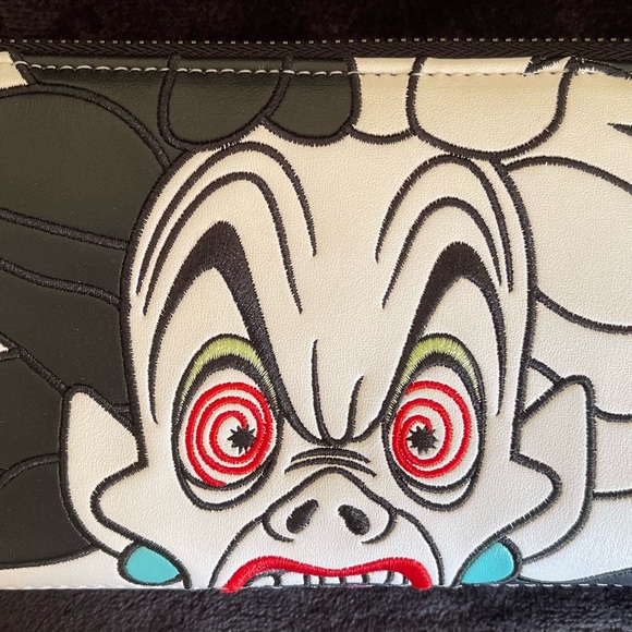 NWOT Disney Loungefly retired mini back pack and wallet! - Picture 5 of 13